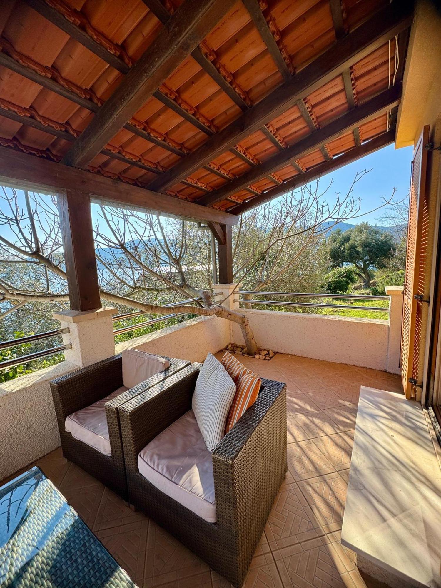 Villa Rava Hotel & Restaurant Luaran gambar